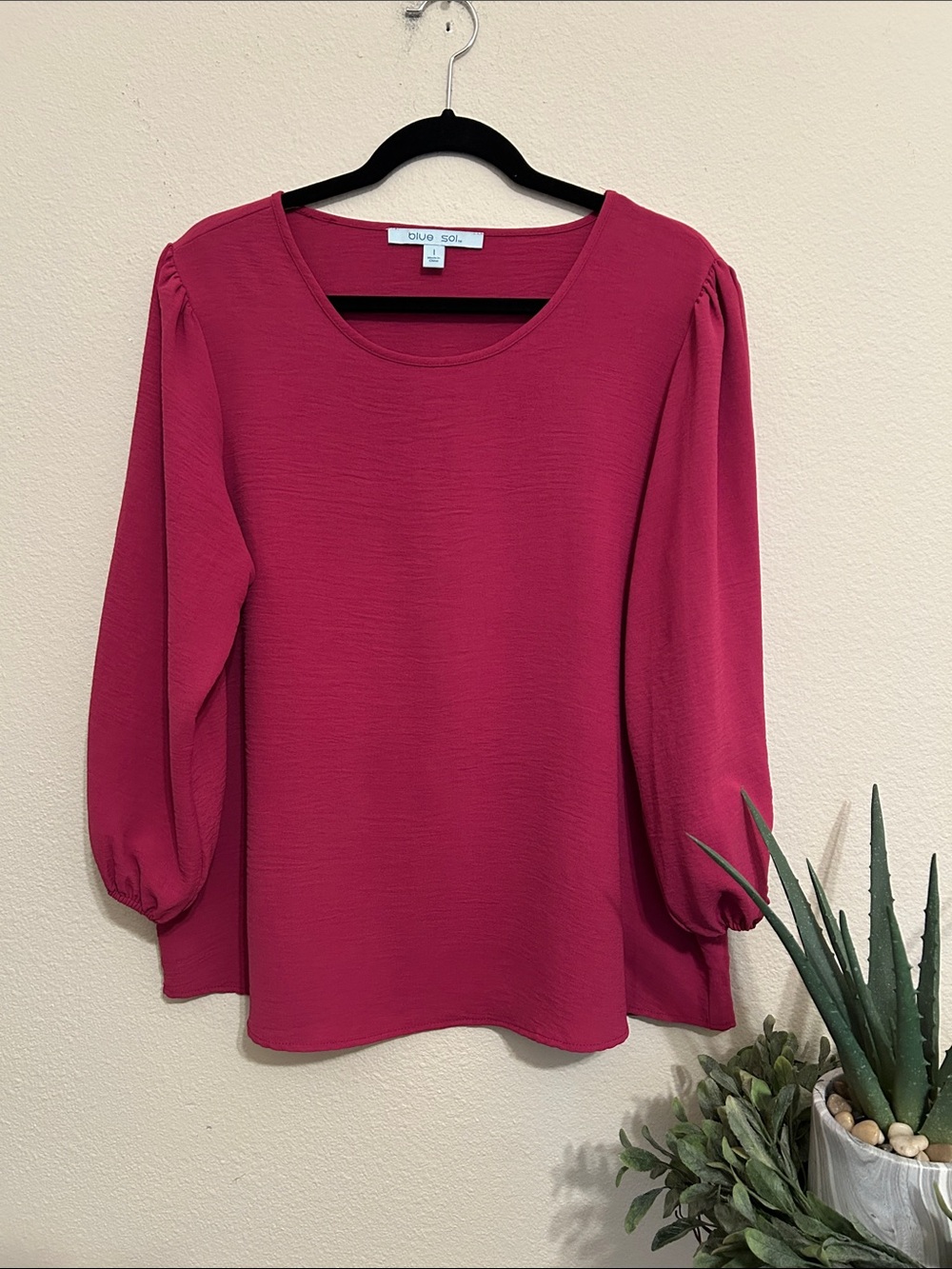 Blue Sol Raspberry Puff-Sleeve Blouse